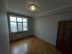 Satılır yeni tikili 3 otaqlı 92 m², İnşaatçılar m.-15