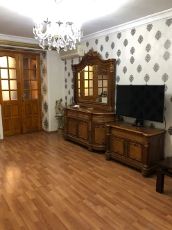 Satılır köhnə tikili 3 otaqlı 96 m², Bakıxanov q.-13