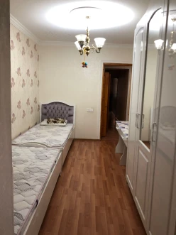 Satılır köhnə tikili 3 otaqlı 96 m², Bakıxanov q.-5