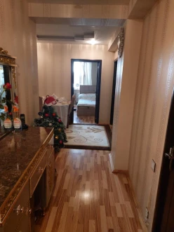 Satılır yeni tikili 3 otaqlı 77 m², İnşaatçılar m.-2