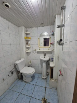 Satılır köhnə tikili 5 otaqlı 93 m², Bakıxanov q.-11