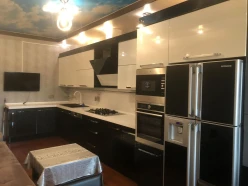 Satılır yeni tikili 5 otaqlı 180 m², 20 yanvar m.-16