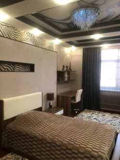 Satılır yeni tikili 5 otaqlı 180 m², 20 yanvar m.-9