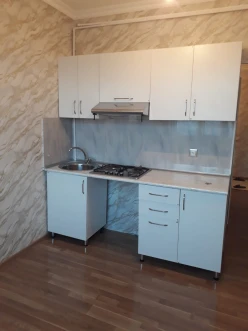 Satılır köhnə tikili 2 otaqlı 60 m², Həzi Aslanov m.-7