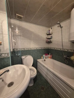 Satılır köhnə tikili 5 otaqlı 93 m², Bakıxanov q.-7