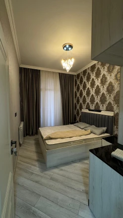 Satılır yeni tikili 2 otaqlı 50 m², İnşaatçılar m.-11