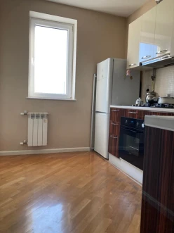 Satılır köhnə tikili 3 otaqlı 70 m², Koroğlu m.-16