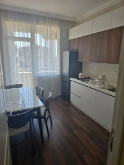 İcarə yeni tikili 3 otaqlı 60 m²,  İnşaatçılar m.-8