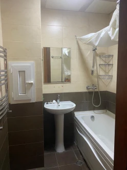 İcarə yeni tikili 3 otaqlı 90 m²,  İnşaatçılar m.-18