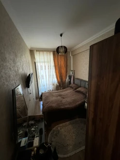 Satılır yeni tikili 2 otaqlı 45 m², İnşaatçılar m.-9