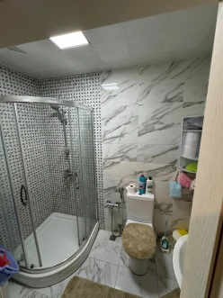 Satılır yeni tikili 2 otaqlı 45 m², İnşaatçılar m.-14