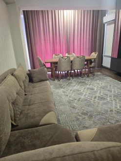 İcarə yeni tikili 2 otaqlı 127 m²,  İnşaatçılar m.-11