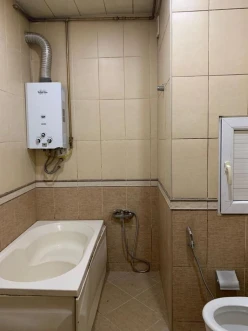 İcarə köhnə tikili 2 otaqlı 65 m², Azadlıq prospekti m.-6