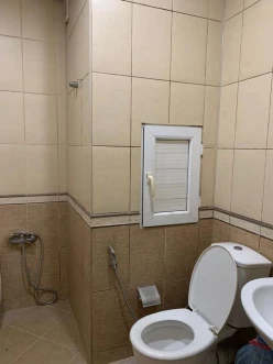 İcarə köhnə tikili 2 otaqlı 65 m², Azadlıq prospekti m.-5