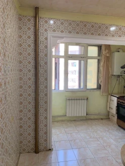 İcarə köhnə tikili 2 otaqlı 65 m², Azadlıq prospekti m.-9