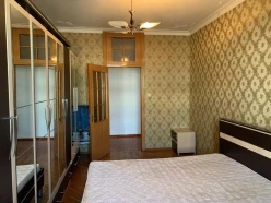 İcarə köhnə tikili 2 otaqlı 65 m², Azadlıq prospekti m.-16