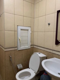 İcarə köhnə tikili 2 otaqlı 65 m², Azadlıq prospekti m.-7