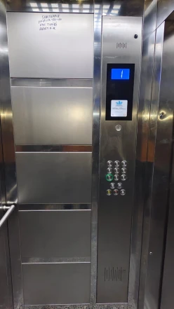 Satılır yeni tikili 2 otaqlı 60 m²,  İnşaatçılar m.-2