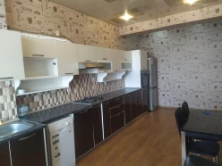 İcarə yeni tikili 3 otaqlı 120 m²,  İnşaatçılar m.-4