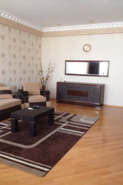 İcarə yeni tikili 2 otaqlı 108 m²,  Nəsimi-5