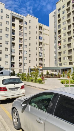 Satılır yeni tikili 2 otaqlı 60 m²,  İnşaatçılar m.-14