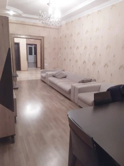 İcarə yeni tikili 3 otaqlı 120 m²,  İnşaatçılar m.-7