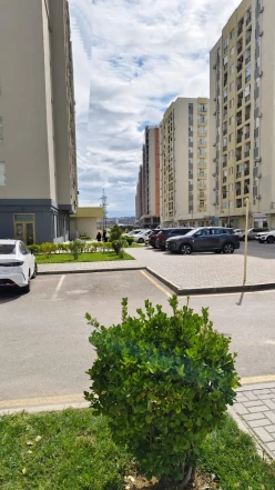 Satılır yeni tikili 2 otaqlı 60 m²,  İnşaatçılar m.-13