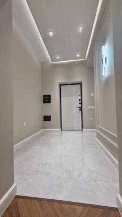 Satılır yeni tikili 2 otaqlı 71.5 m²,  Gənclik m.-8