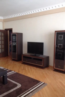 İcarə yeni tikili 2 otaqlı 108 m²,  Nəsimi-6