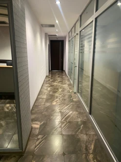 İcarə ofis 6 otaqlı 285 m², 8 Noyabr m.-4