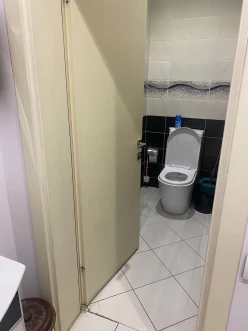 İcarə ofis 6 otaqlı 285 m², 8 Noyabr m.-12