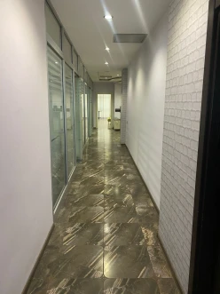 İcarə ofis 6 otaqlı 285 m², 8 Noyabr m.-16