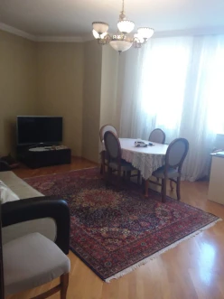 Satılır yeni tikili 2 otaqlı 75 m², Yasamal r.-3