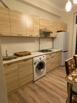 İcarə yeni tikili 2 otaqlı 60 m², İnşaatçılar m.-11