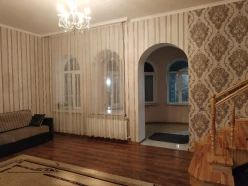 İcarə ev/villa 4 otaqlı 140 m², Qusar-5