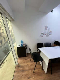 İcarə ofis 1 otaqlı 16 m²,  28 May m.-6
