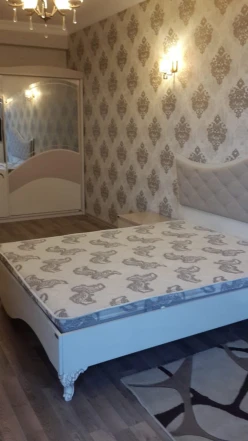 Satılır yeni tikili 2 otaqlı 90 m², Qara Qarayev m.-7