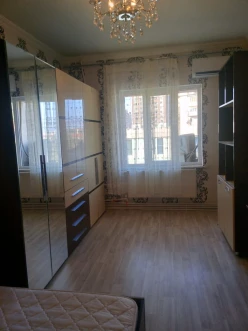 İcarə köhnə tikili 3 otaqlı 85 m², Nəriman Nərimanov m.-11