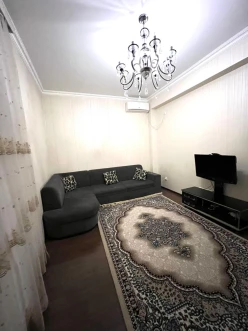 Satılır yeni tikili 2 otaqlı 60 m², İnşaatçılar m.-6