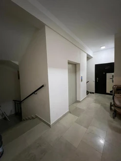 Satılır yeni tikili 2 otaqlı 60 m², İnşaatçılar m.-5