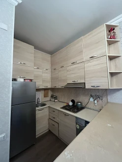 Satılır yeni tikili 2 otaqlı 40 m²,  İnşaatçılar m.-7