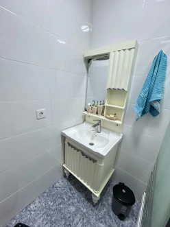 Satılır yeni tikili 2 otaqlı 40 m²,  İnşaatçılar m.-8