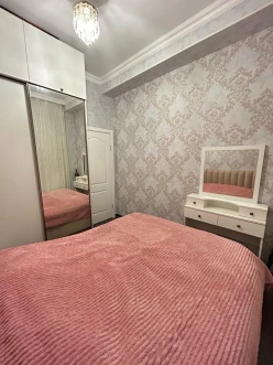 Satılır yeni tikili 2 otaqlı 40 m²,  İnşaatçılar m.-2