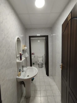 İcarə ofis 25 otaqlı 1000 m²,  İçəri Şəhər m.-20