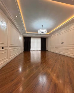 Satılır yeni tikili 3 otaqlı 125 m², İnşaatçılar m.-4 Satılır yeni tikili 3 otaqlı 125 m², İnşaatçılar m.-4