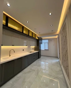 Satılır yeni tikili 3 otaqlı 125 m², İnşaatçılar m.-5 Satılır yeni tikili 3 otaqlı 125 m², İnşaatçılar m.-5