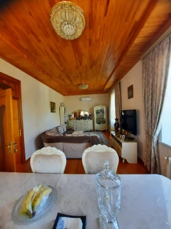 Satılır ev/villa 5 otaqlı 200 m², Mərdəkan q.-3