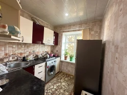 Satılır köhnə tikili 4 otaqlı 72 m², Neftçilər m.-8 Satılır köhnə tikili 4 otaqlı 72 m², Neftçilər m.-8