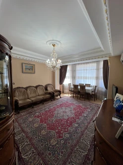 Satılır yeni tikili 3 otaqlı 82 m², İnşaatçılar m.-12