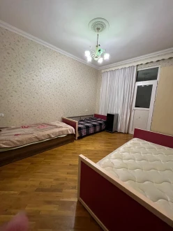 Satılır yeni tikili 4 otaqlı 114 m², Azadlıq prospekti m.-2 Satılır yeni tikili 4 otaqlı 114 m², Azadlıq prospekti m.-2